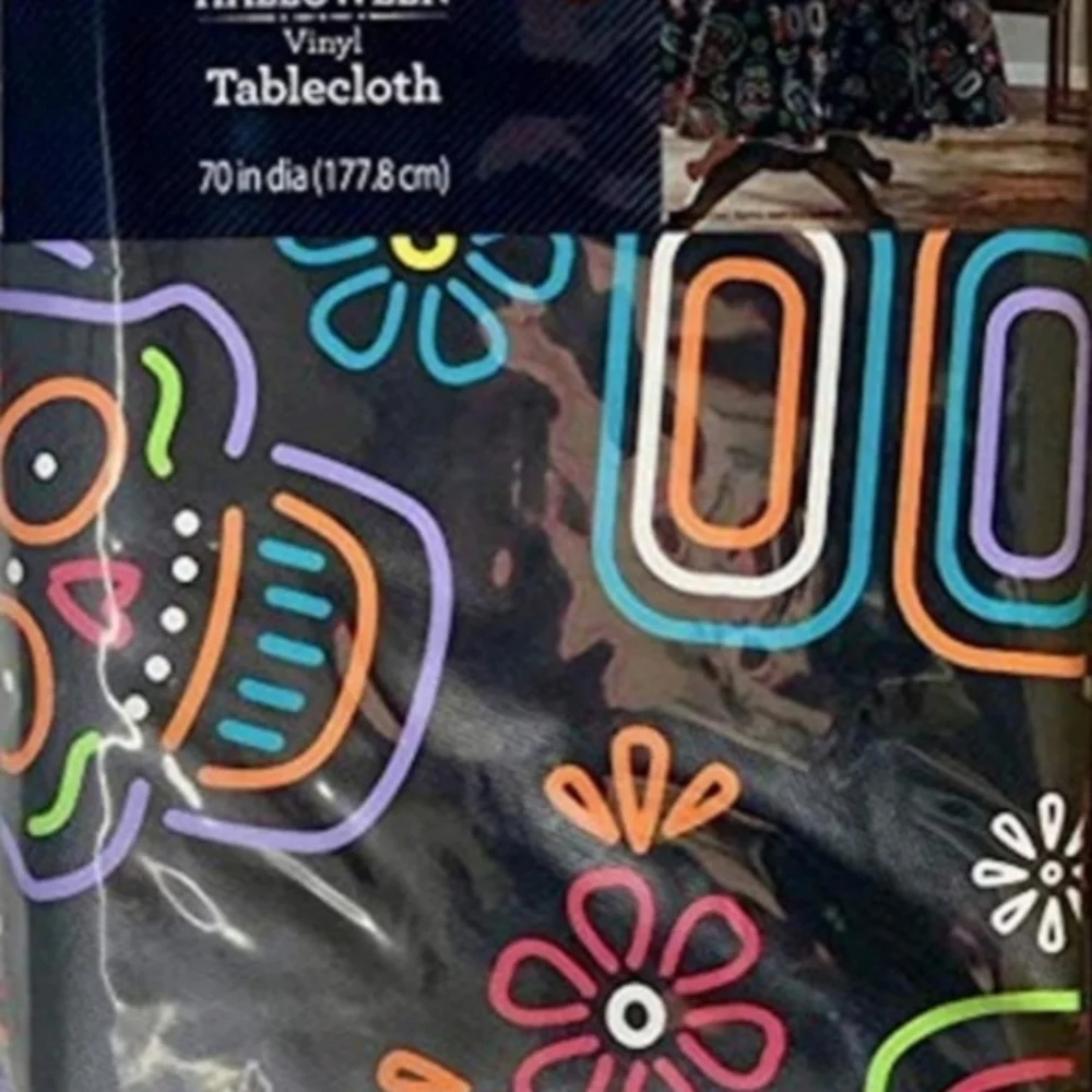Celebrate! Halloween Vinyl Tablecloth Sugar Skulls (70 In Round)Day of t…